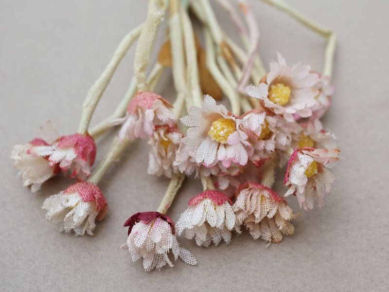 画像17: アンティーク デイジーの布花 16輪のセット