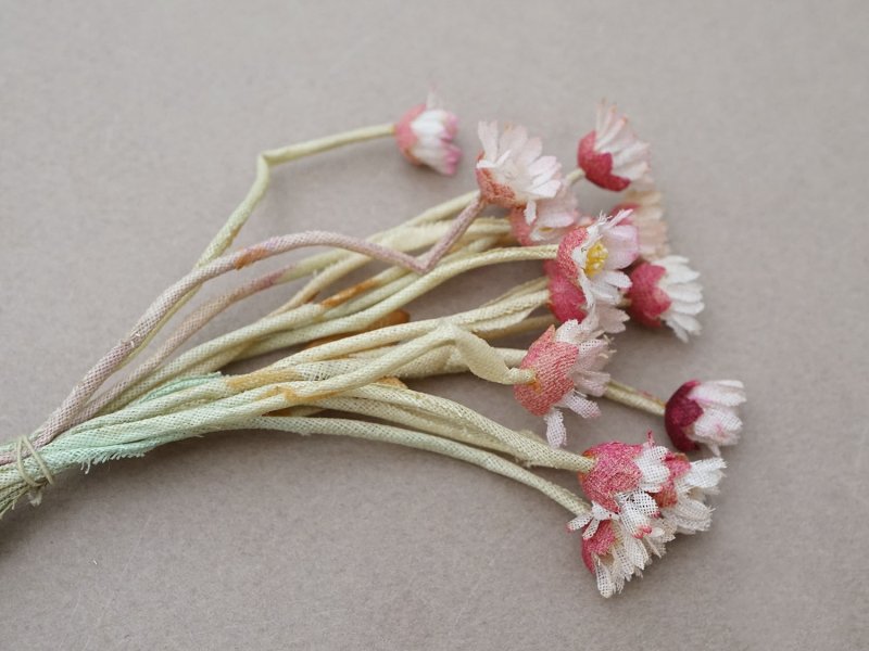 画像16: アンティーク デイジーの布花 16輪のセット