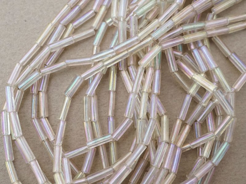 画像3: アンティーク ガラスビーズ オーロラ加工 ベージュ＆オーロラ 2×6.5mm 43g