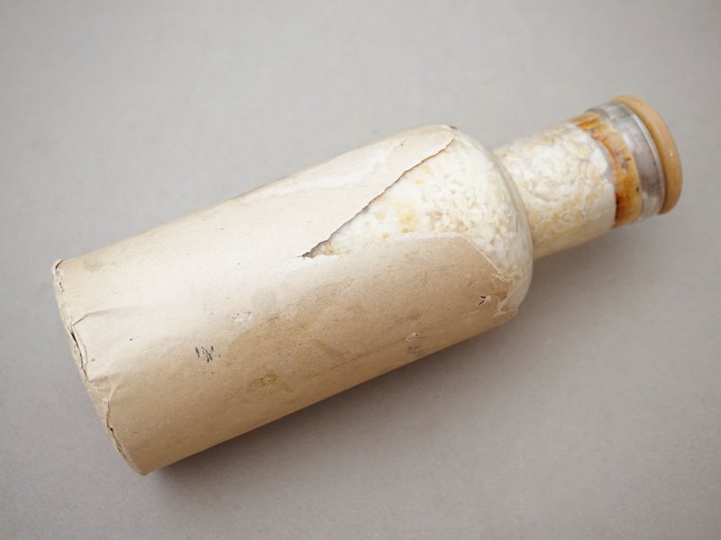 画像8: アンティーク バスソルトのガラスボトル - ARYS -