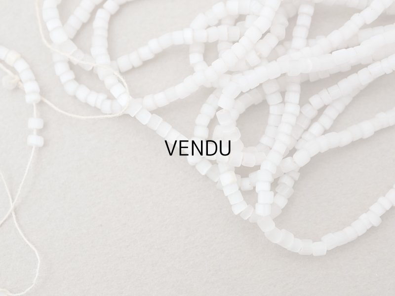 画像7: アンティーク ガラス製 サティネビーズ カット入り オフホワイト 2種セット 24g