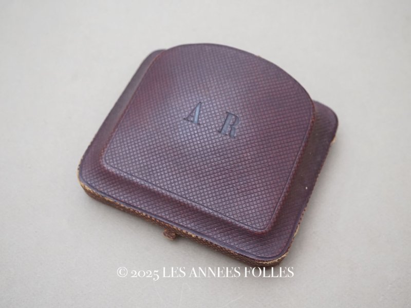 画像1: 19世紀 アンティーク AR イニシャル入り ジュエリーボックス ボルドーブラウン ペンダント＆ピアス 