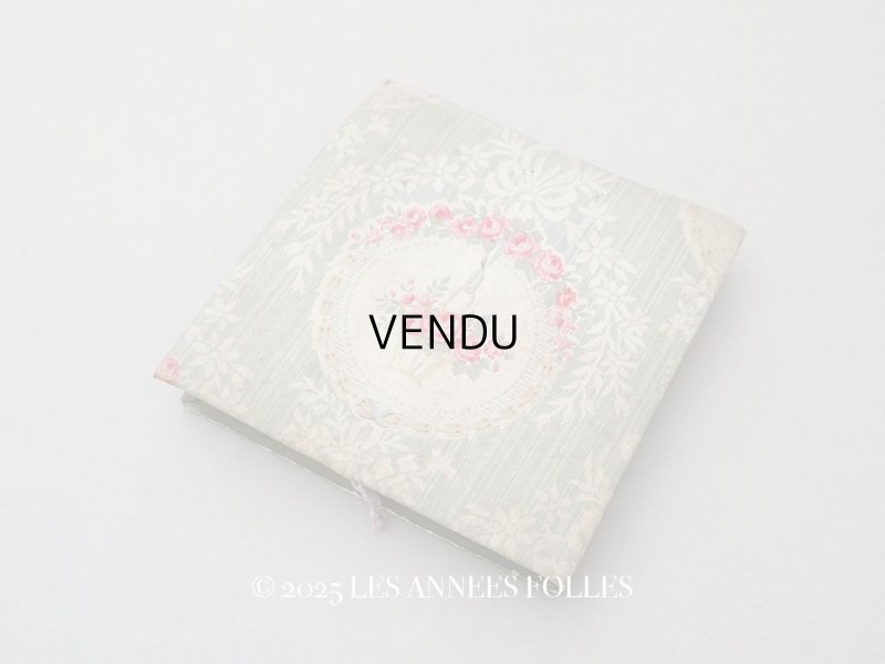 画像1: アンティーク 薔薇の花かごのメダイヨン カルトナージュボックス オリーブグリーン