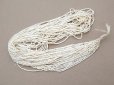 画像2: アンティーク シードビーズ 生成り エクリュ 1cm=4粒 32g (2)