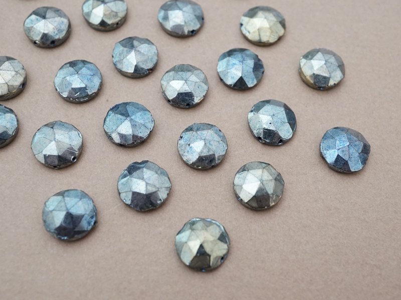 画像4: アンティーク モノグラム入り ガラスビーズ メタリックブルー 11mm 24ピースのセット 