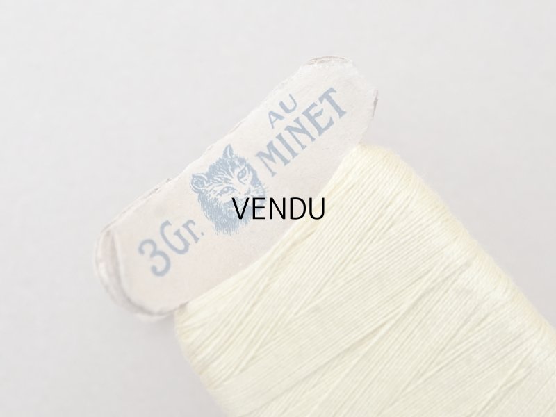 画像2: アンティーク  猫の糸巻き ボルドー レモン色 - AU MINET -