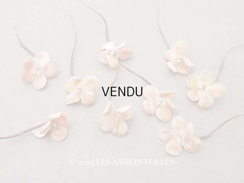 画像1: 【クリスマスセール2025対象外】アンティーク ベルベットの布花 9ピースのセット ピーチピンク