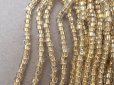 画像5: アンティーク ライン入り クリア＆シャンパンゴールド シードビーズ ガラスビーズ 62g (5)