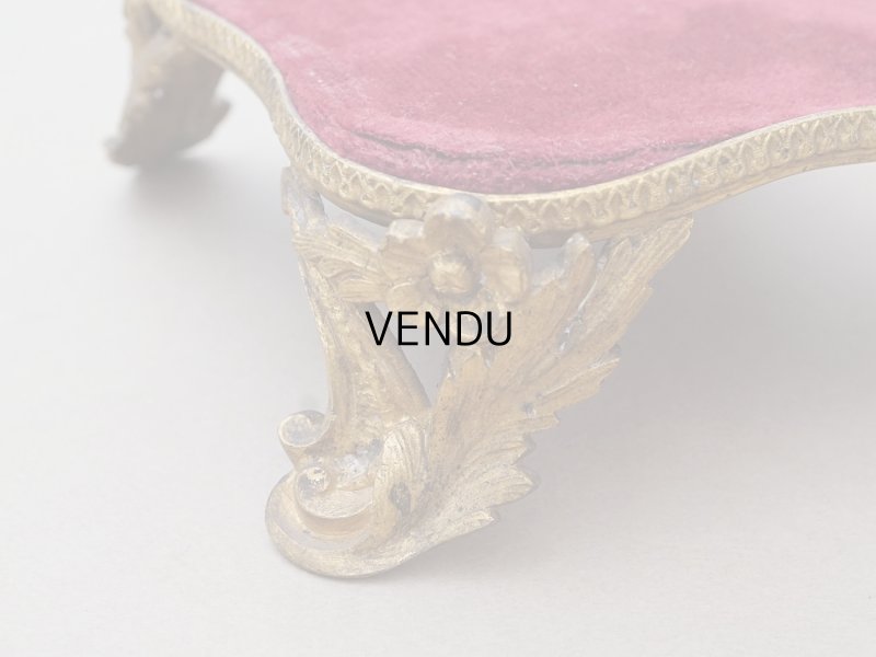 画像7: ＊蚤の市＊アンティーク ベルベットの台座 ボルドー 