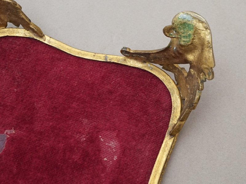 画像5: 【クリスマスセール2025対象外】アンティーク ベルベットの台座 ボルドー 