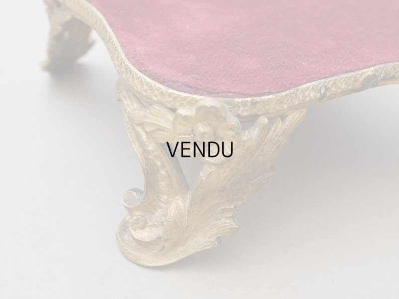 画像8: ＊蚤の市＊アンティーク ベルベットの台座 ボルドー 