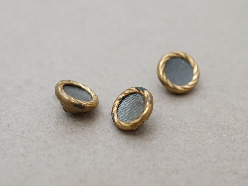 画像4: 【クリスマスセール2025対象外】19世紀 アンティーク 極小 メタルボタン 6mm 3点セット