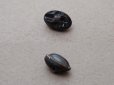 画像2: 【クリスマスセール2025対象外】19世紀 アンティーク 極小 ガラスボタン 黒 9×6mm パールリム (2)