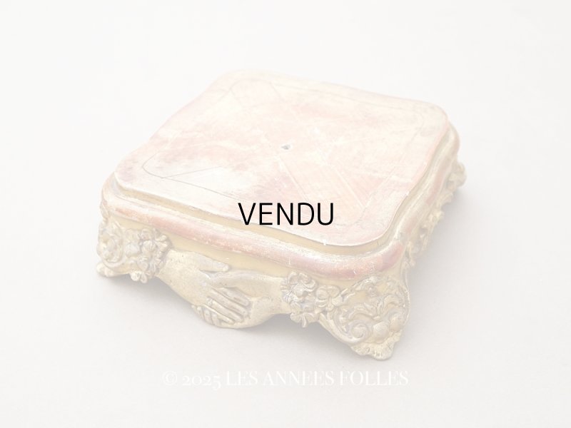 画像1: 【クリスマスセール2025対象外】19世紀末 アンティーク マリアージュの台座 ハンドモチーフ