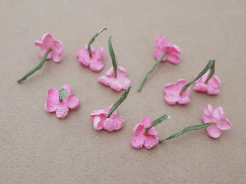 画像5: 【クリスマスセール2025対象外】アンティーク 勿忘草 ベルベットの布花  ピンク 9〜10ピースのセット 15mm