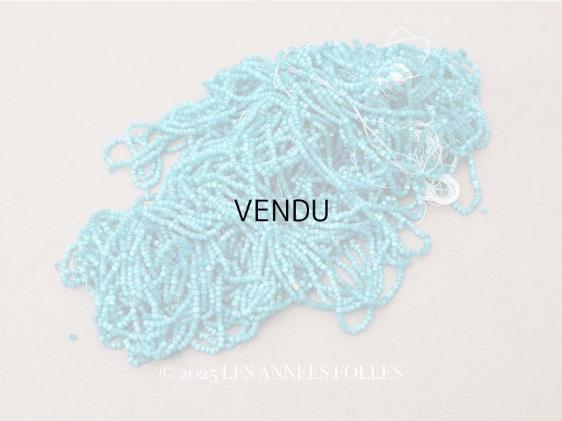 画像1: 【クリスマスセール2025対象外】アンティーク ガラス製 サティネビーズ ターコイズブルー 119g 1cm=6粒