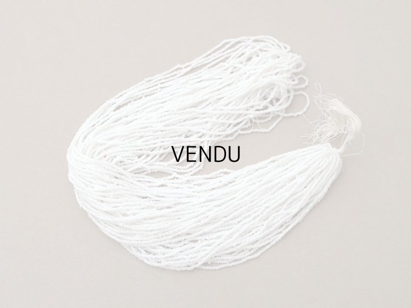 画像2: アンティーク 極小 パールホワイトのシードビーズ 1cm=10粒 72〜88g