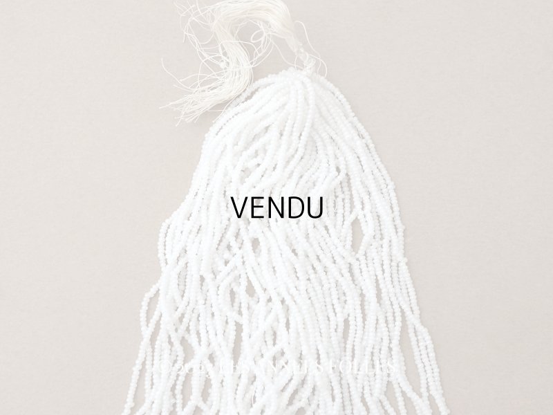 画像1: アンティーク 極小 パールホワイトのシードビーズ 1cm=10粒 72〜88g