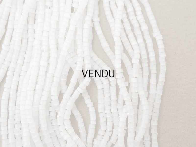 画像4: アンティーク ガラス製 サティネビーズ オフホワイト 1cm=9粒 27〜28g