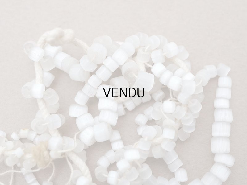 画像2: アンティーク 大粒 サティネビーズ オフホワイト ガラスビーズ