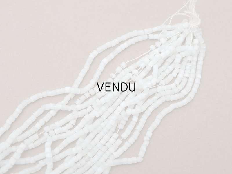 画像4: アンティーク サティネビーズ ホワイト ガラスビーズ 1cm=4.5粒 61g