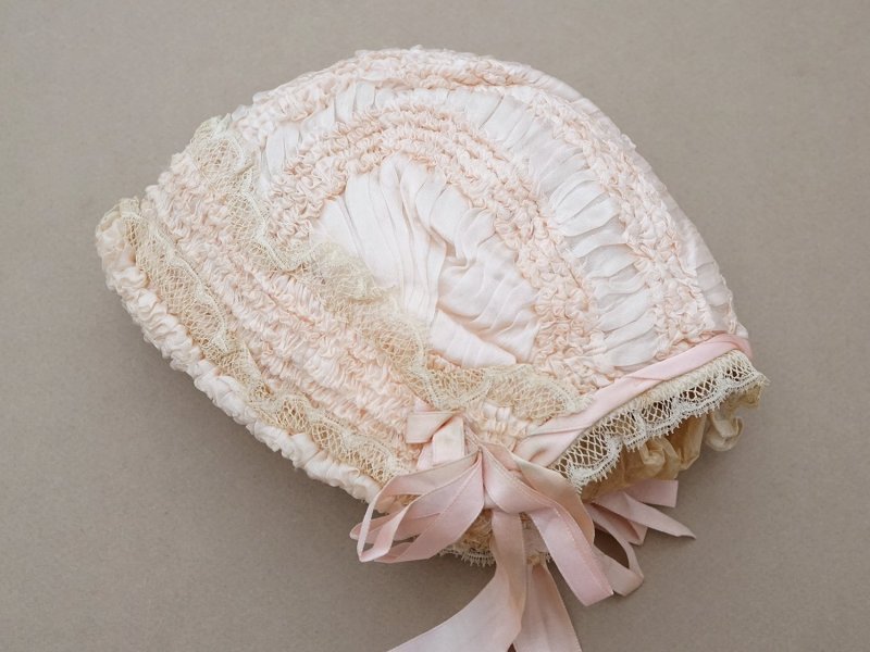 画像5: アンティーク シルク製 ボネ レース&フリル パウダーピンク ベビー用ボネ