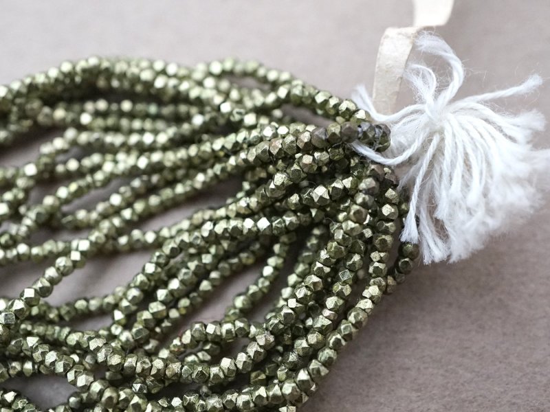画像4: アンティーク 極小 カット入り メタルビーズ 枯れ草色 キャビアビーズ P5 メタル製 ビーズ