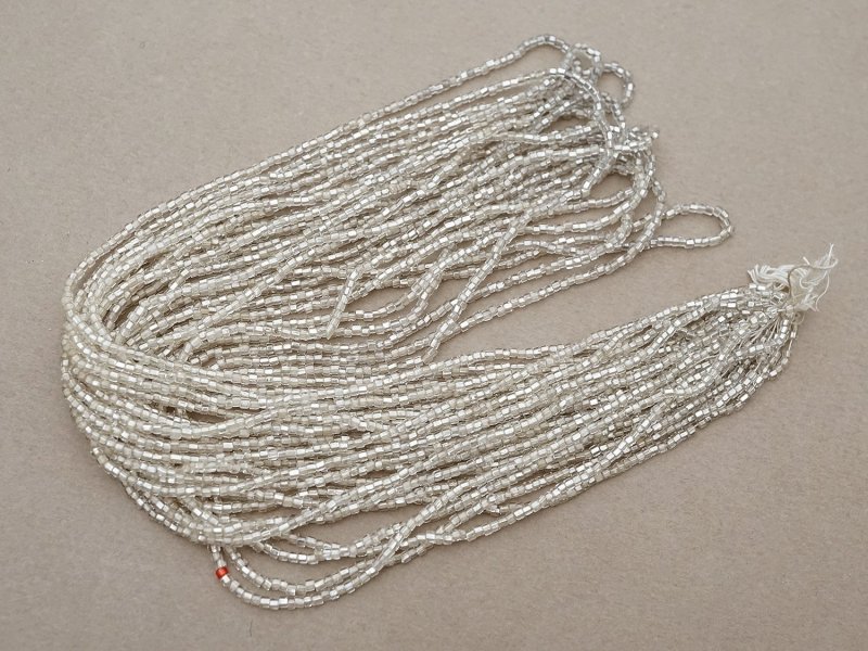 画像2: アンティーク カット入り クリア＆シルバー シードビーズ ガラスビーズ 31〜34g 1cm=6粒