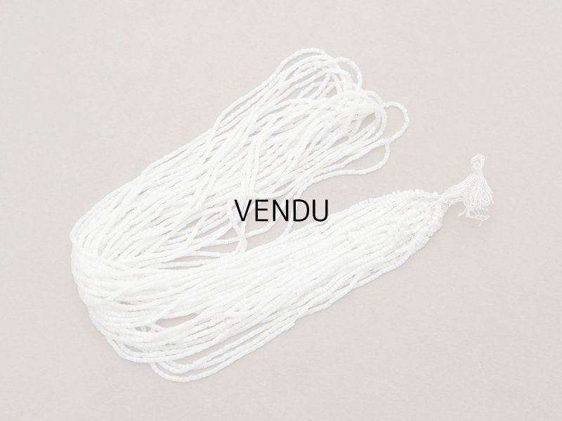 画像2: アンティーク ガラス製 サティネビーズ オフホワイト 1cm=9粒 21〜29g