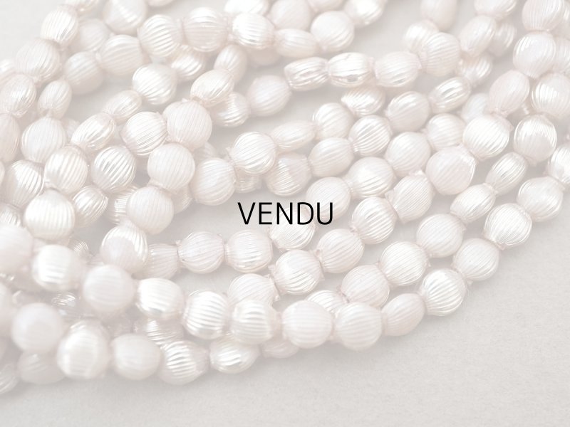 画像3: アンティーク  パウダーピンク ライン入りスフレビーズ 5mm 約280ピース 吹きガラス製 ビーズ