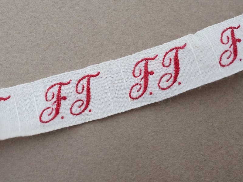 画像2: アンティーク 幅広 イニシャルテープ【FT】約3.5m ボルドー