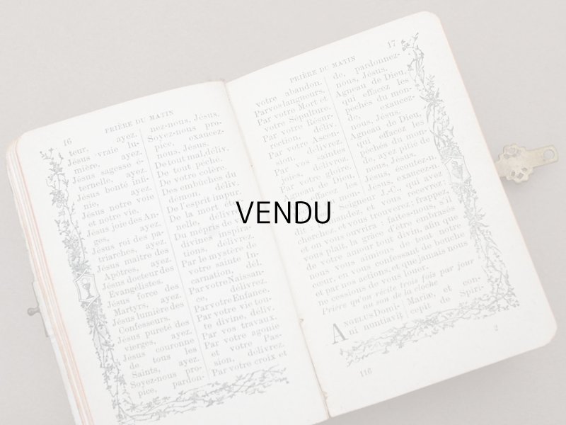 画像9: ＊蚤の市＊ 1901年 ミサ典書 薔薇のブーケ＆クロス 聖書 