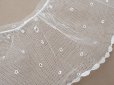 画像6: アンティーク 幅広 フリルレース 2.5m オフホワイト ドット刺繍入り チュールレース  幅11.5cm  (6)