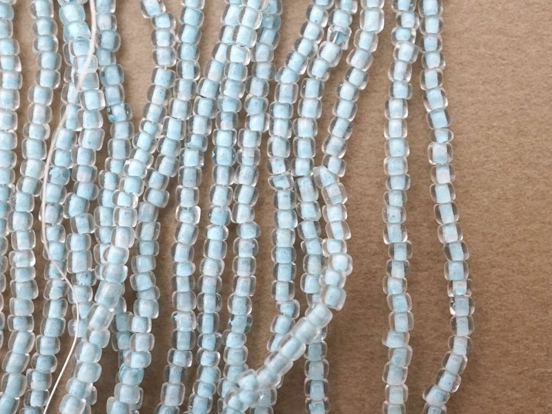 画像2: アンティーク シードビーズ クリア＆パウダーブルー ガラスビーズ 63g