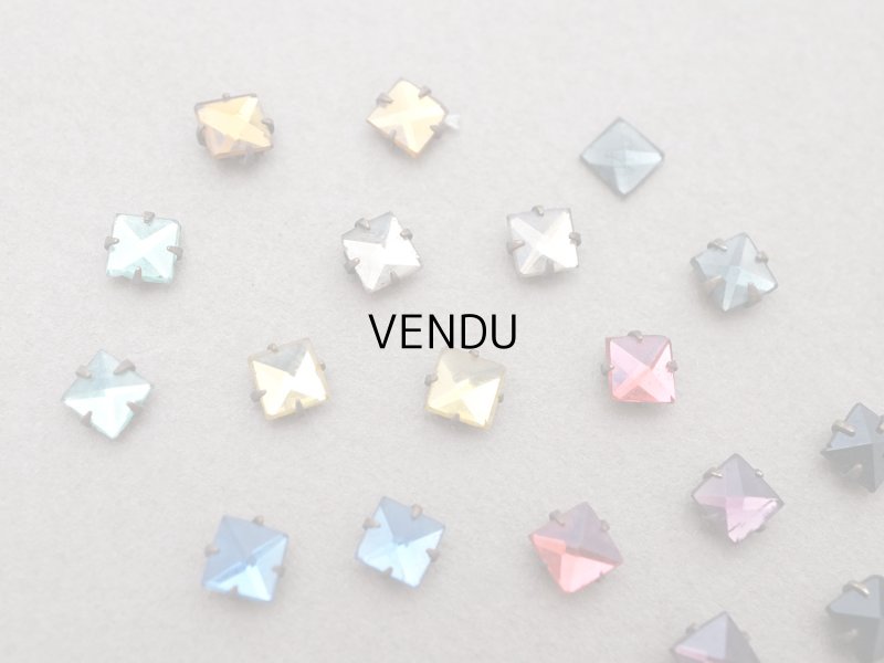 画像2: 19世紀 アンティーク グラスストーン スクエア 5mm 22ピースのセット ラインストーン