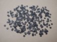 画像2: 19世紀末 アンティーク メタル製 極小 6mm 花型 スパンコール 黒 約300ピースのセット  (2)