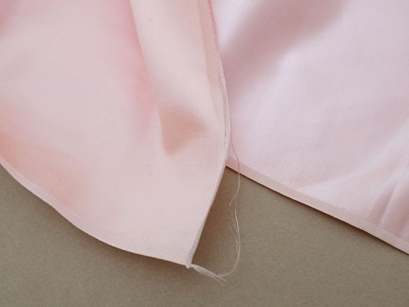 画像6: 19世紀末 アンティーク シルクサテン ファブリック ベビーピンク 生地 53×99cm