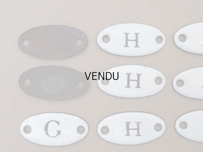 画像7: ＊蚤の市セット＊アンティーク イニシャルプレート 19ピースのセット