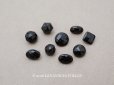画像1: アンティーク フレンチジェットのボタン 8.5〜11mm 9ピースのセット黒 ガラスボタン (1)