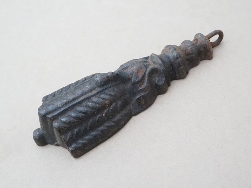 画像5: ＊蚤の市＊アンティーク タッセル型 カーテン重し メタル製