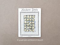 アンティーク マザーオブパール製 極小 ボタン 5mm 24ピース シェルボタン 枯草色 (淡いカーキ)