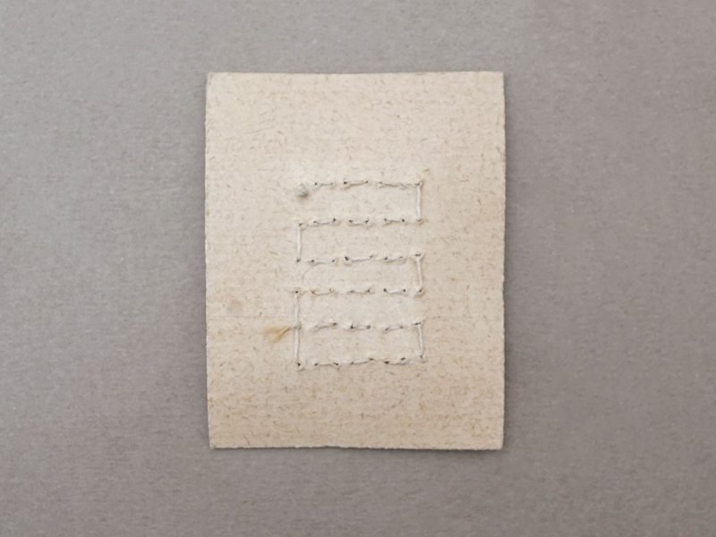 画像5: アンティーク マザーオブパール製 極小 ボタン 5mm 24ピース シェルボタン 枯草色 (淡いカーキ)