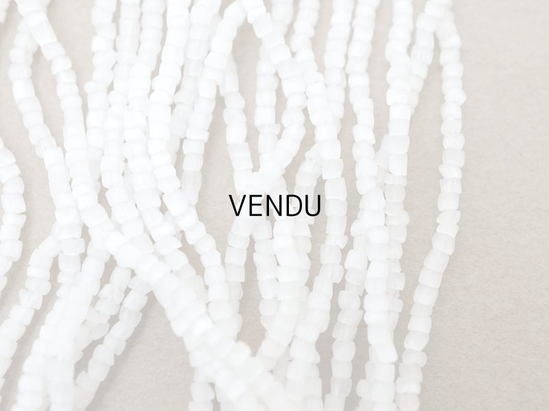 画像4: アンティーク ガラス製 サティネビーズ ホワイト 42g 1cm=7粒 