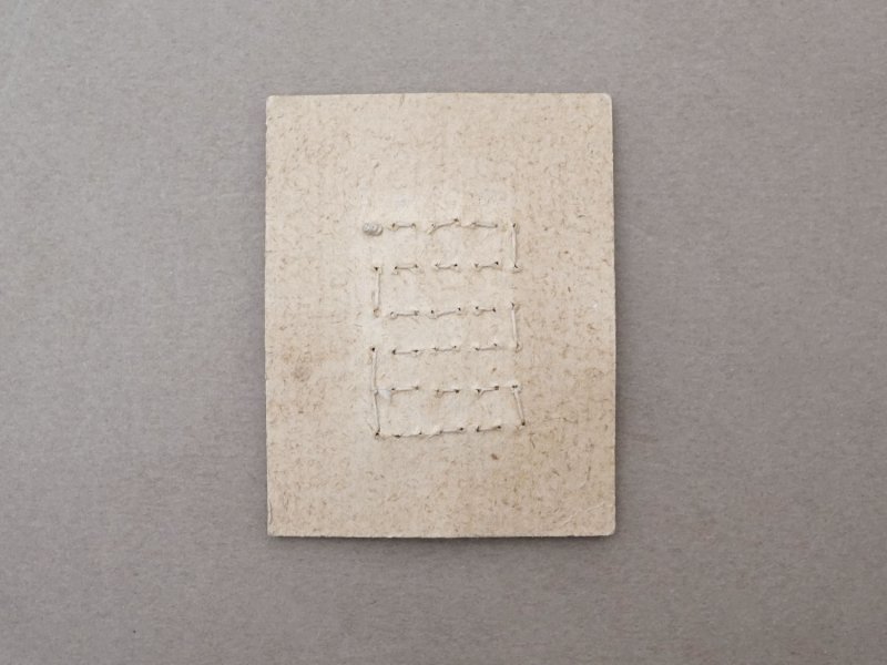 画像8: アンティーク マザーオブパール製 極小 ボタン 5mm 24ピース シェルボタン 枯草色 (淡いカーキ)