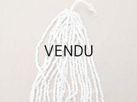 アンティーク カット入り シードビーズ グレイッシュホワイト ガラス製 23g