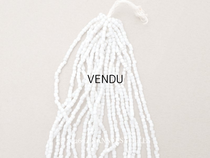 画像1: アンティーク カット入り シードビーズ グレイッシュホワイト ガラス製 23g