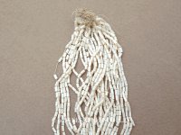 アンティーク シードビーズ 生成り エクリュ 1cm=4粒 