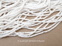 アンティーク ミルクガラス シードビーズ ホワイト 75〜78g 1粒=9〜9.5粒