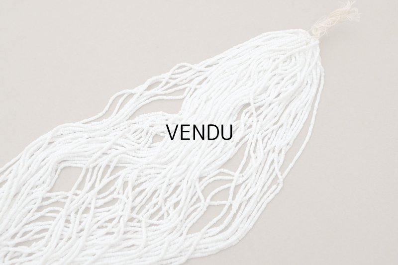 画像4: アンティーク ミルクガラス シードビーズ ホワイト 75〜78g 1粒=9〜9.5粒