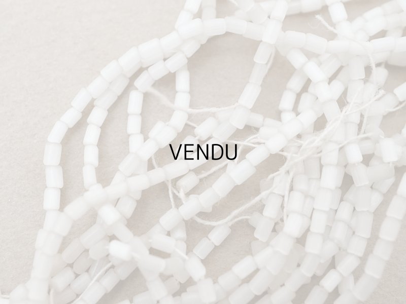 画像4: アンティーク ガラス製 サティネビーズ グレイッシュホワイト 23g 1cm=4粒 